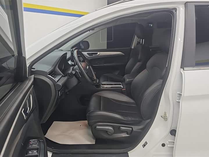 Фото 9 - Haval M6