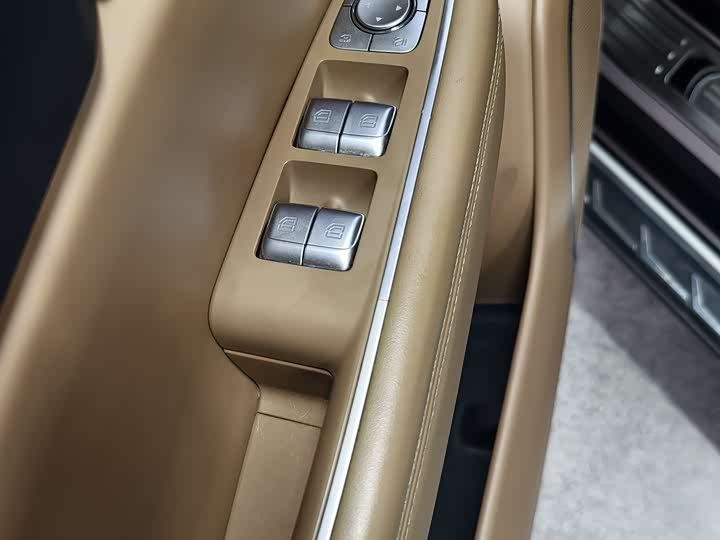 Фото 10 - LiXiang One