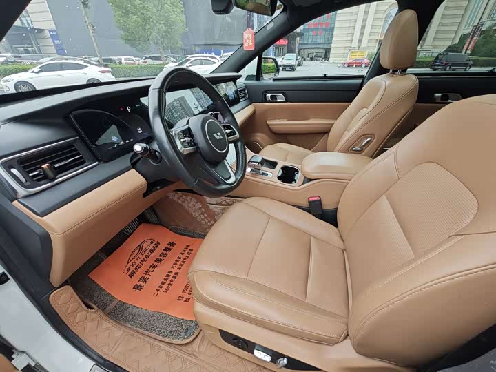 Фото 4 - LiXiang One