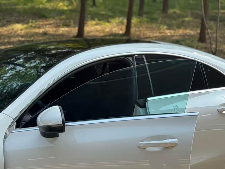 Фото 11 - Mercedes-Benz CLA-Class