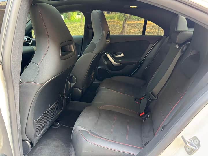 Фото 7 - Mercedes-Benz CLA-Class