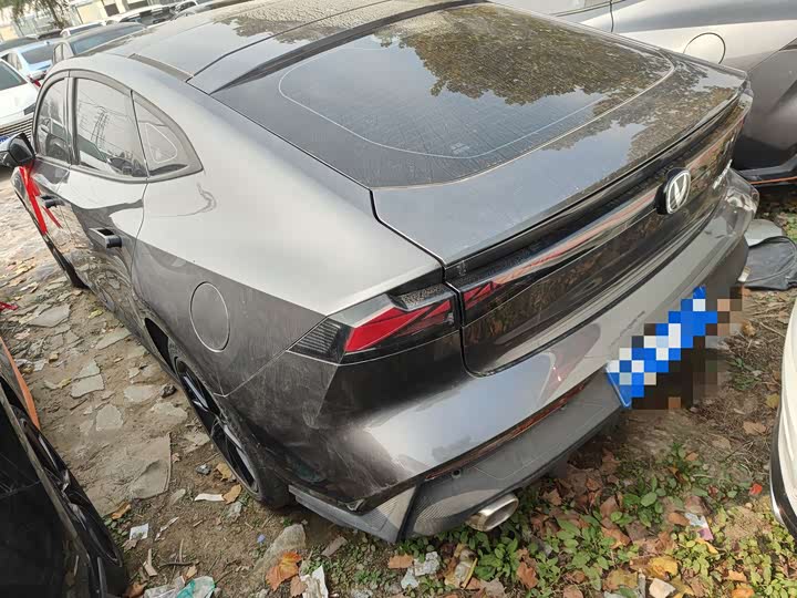 Фото 7 - Changan UNI-V