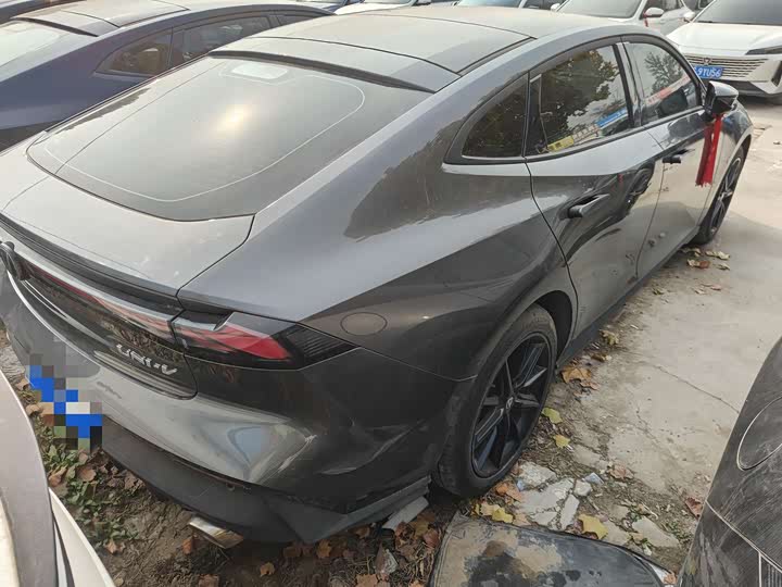 Фото 9 - Changan UNI-V