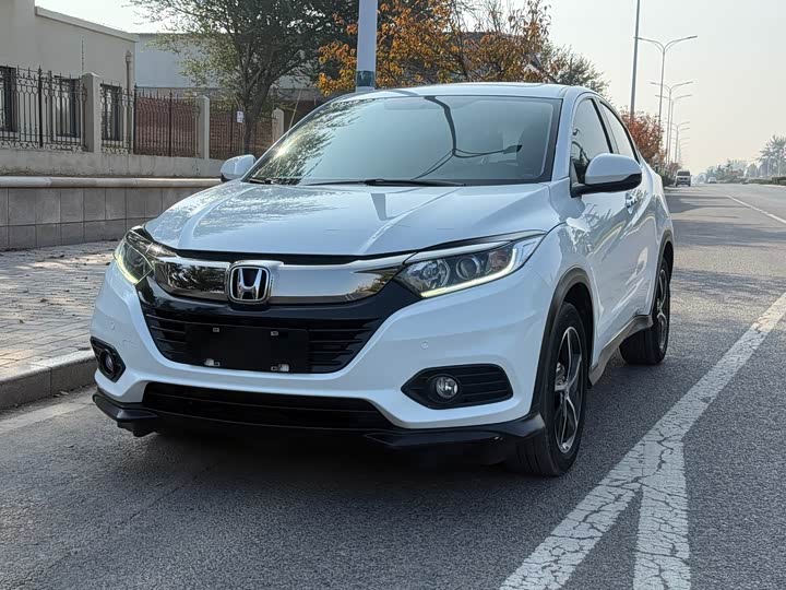 Фото 2 - Honda Vezel