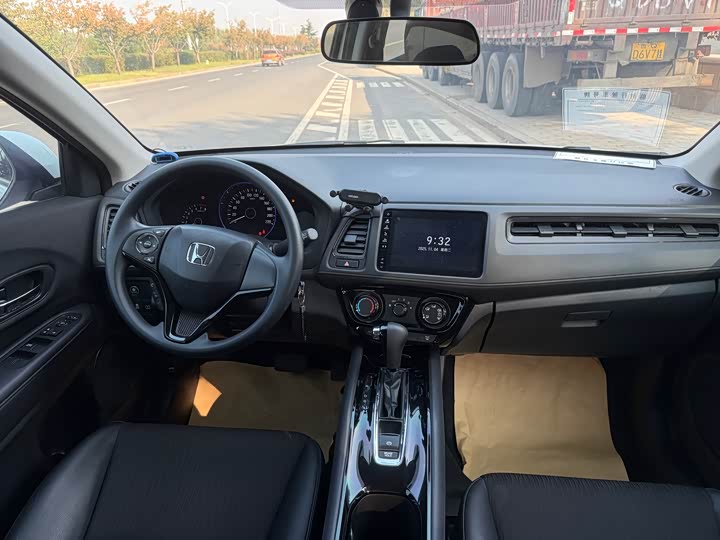 Фото 7 - Honda Vezel