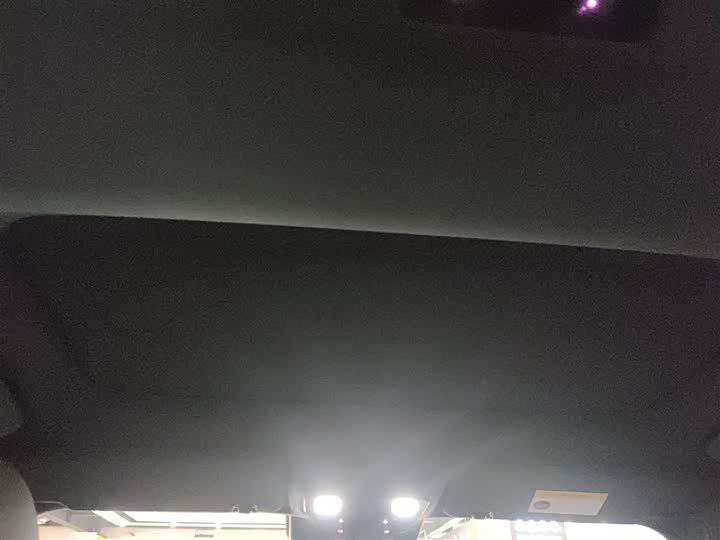 Фото 18 - LiXiang L8