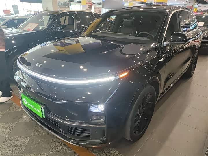 Фото 2 - LiXiang L8