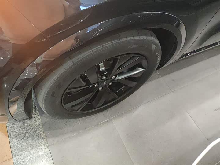 Фото 23 - LiXiang L8