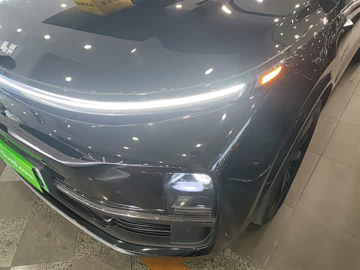 Фото 24 - LiXiang L8