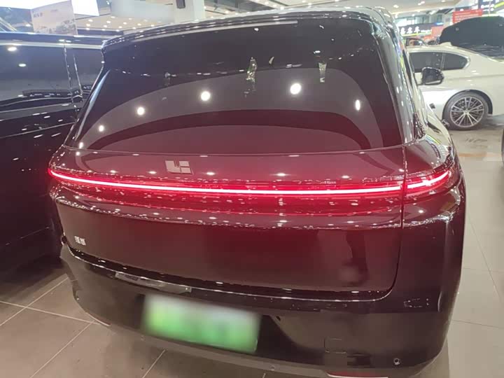 Фото 6 - LiXiang L8