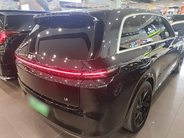 Фото 7 - LiXiang L8