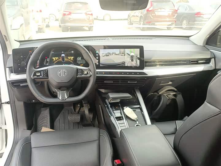 Фото 10 - MG Motor One