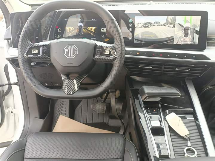 Фото 13 - MG Motor One