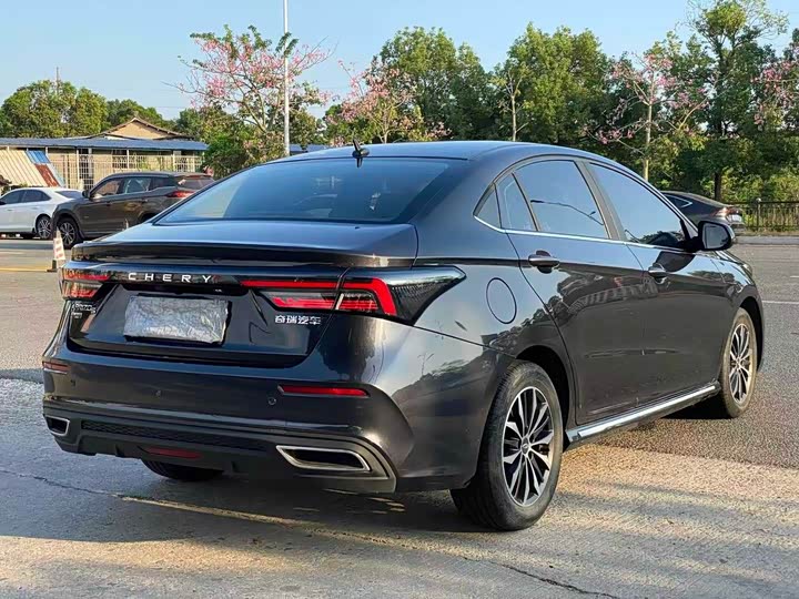 Фото 9 - Chery Omoda S5 (Arrizo 5 Plus)