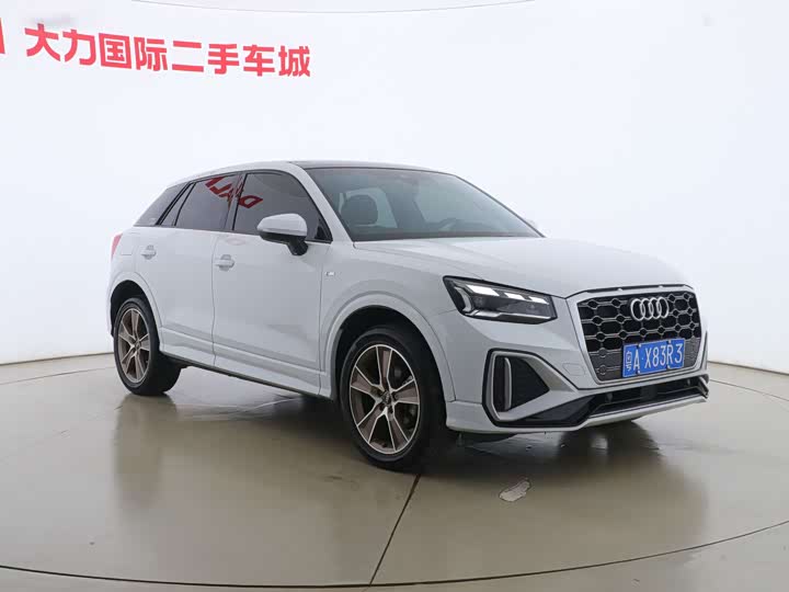 Фото 13 - Audi Q2L
