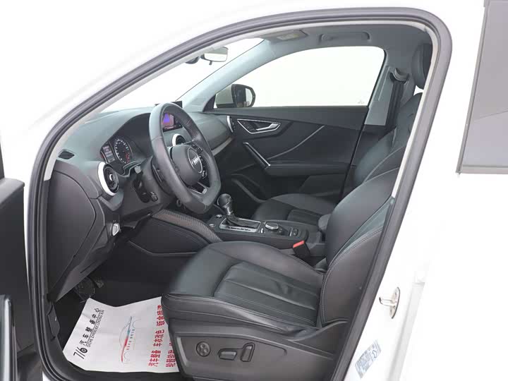 Фото 8 - Audi Q2L