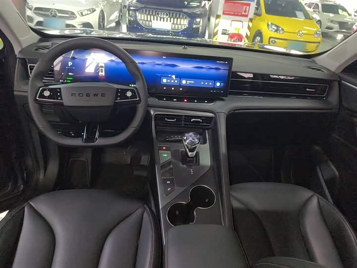 Фото 10 - Roewe RX5 Hybrid