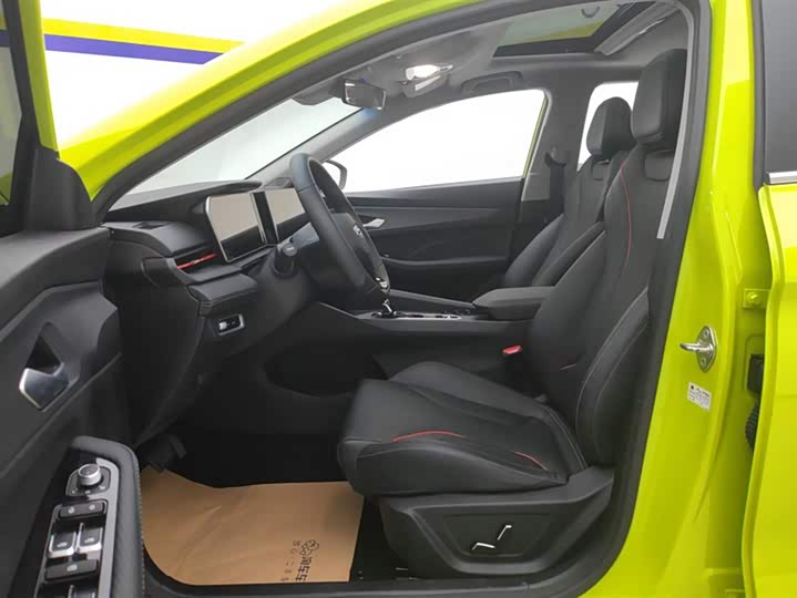 Фото 9 - Geely Binrui