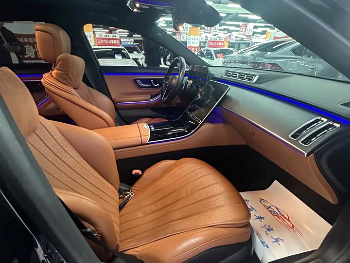 Фото 11 - Mercedes-Benz S-Class