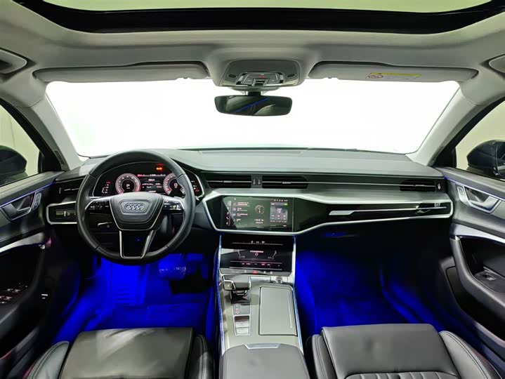 Фото 10 - Audi A6L