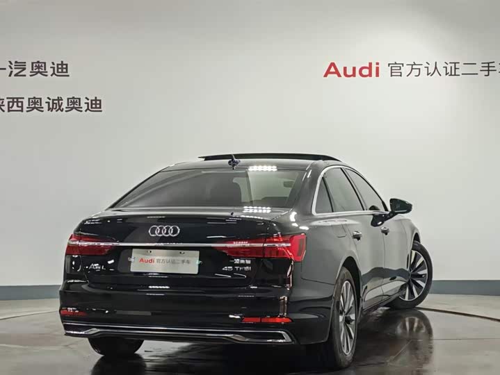 Фото 4 - Audi A6L