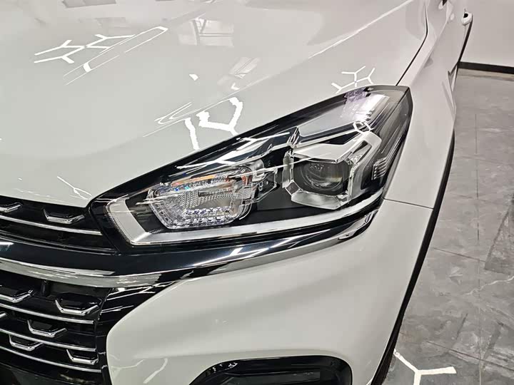 Фото 24 - Chery Tiggo 8