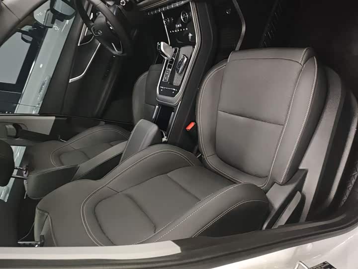 Фото 25 - Chery Tiggo 8