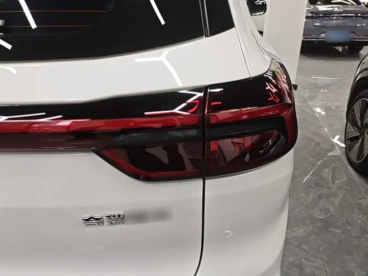 Фото 8 - Chery Tiggo 8