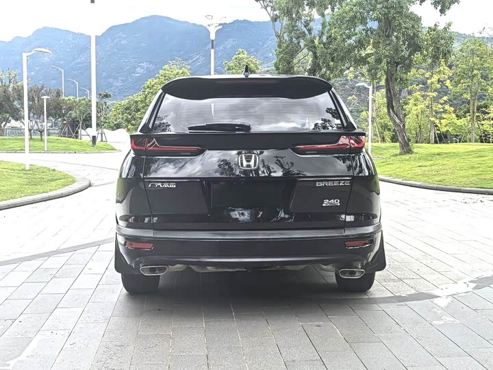 Фото 9 - Honda Breeze