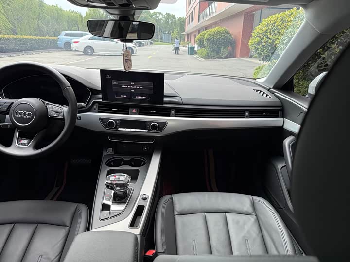 Фото 12 - Audi A5