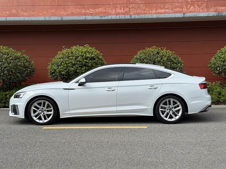 Фото 4 - Audi A5