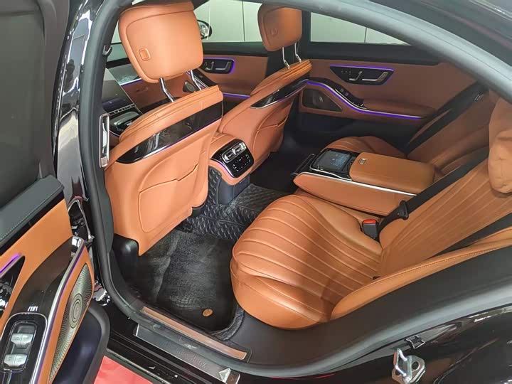 Фото 6 - Mercedes-Benz S-Class