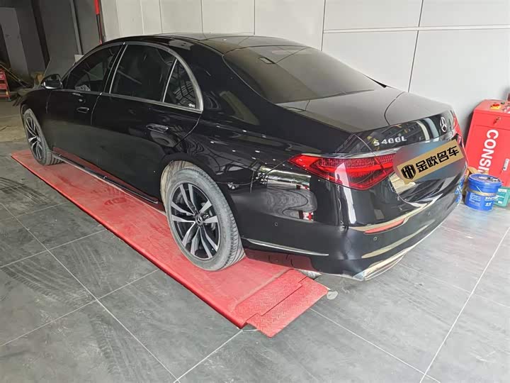 Фото 7 - Mercedes-Benz S-Class