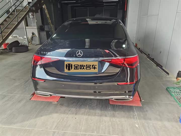 Фото 9 - Mercedes-Benz S-Class