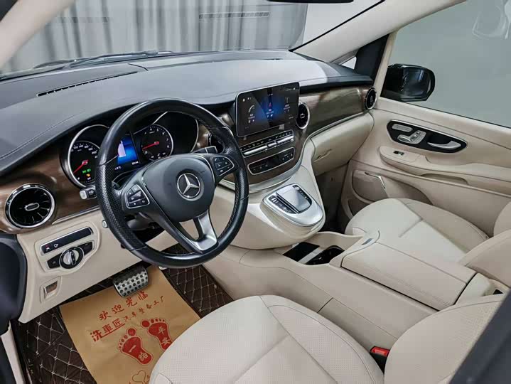 Фото 4 - Mercedes-Benz V-Class