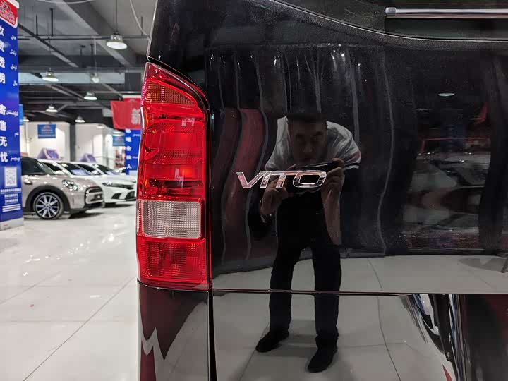 Фото 17 - Mercedes-Benz Vito