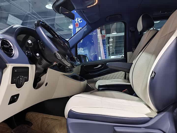 Фото 4 - Mercedes-Benz Vito