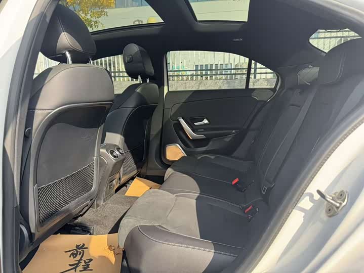 Фото 9 - Mercedes-Benz A-Class