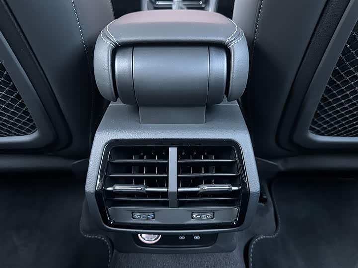 Фото 15 - Audi Q3