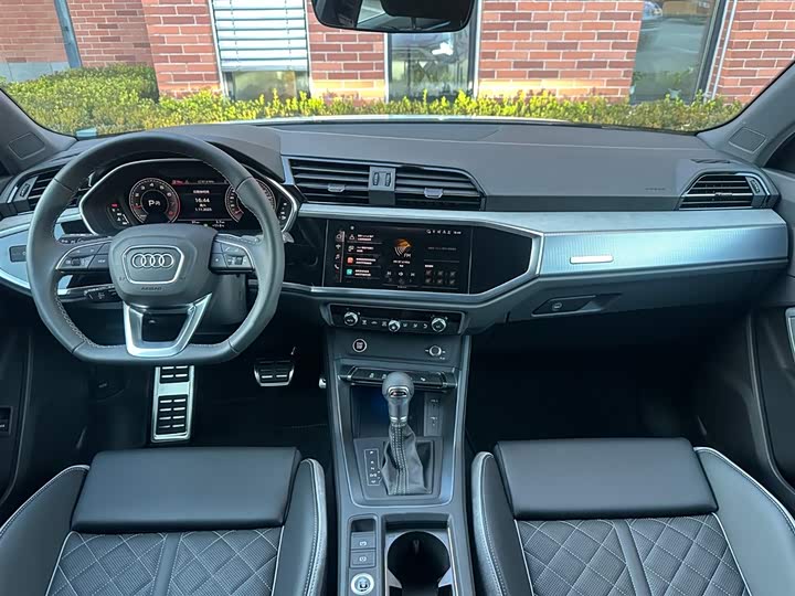 Фото 9 - Audi Q3