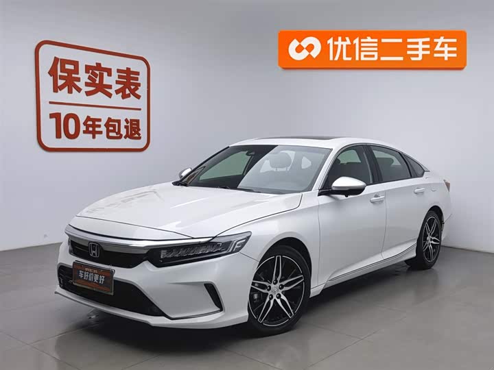 Фото 1 - Honda Inspire