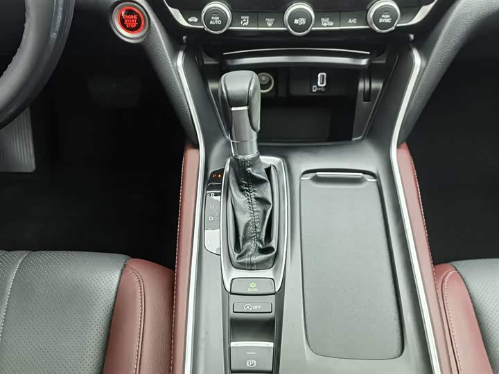 Фото 13 - Honda Inspire