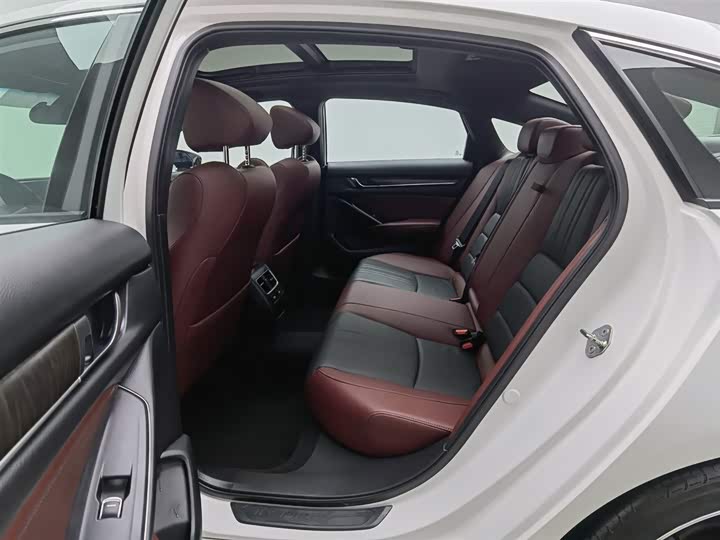 Фото 15 - Honda Inspire