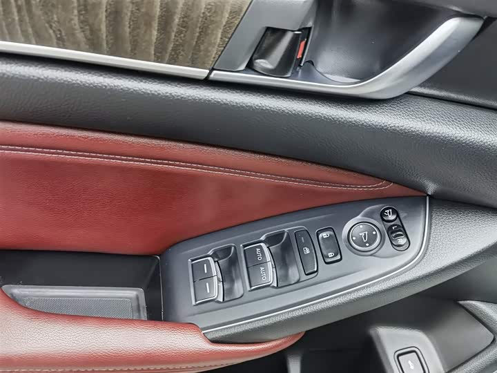 Фото 9 - Honda Inspire