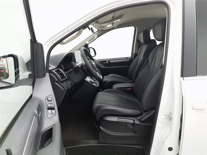 Фото 10 - Maxus G20