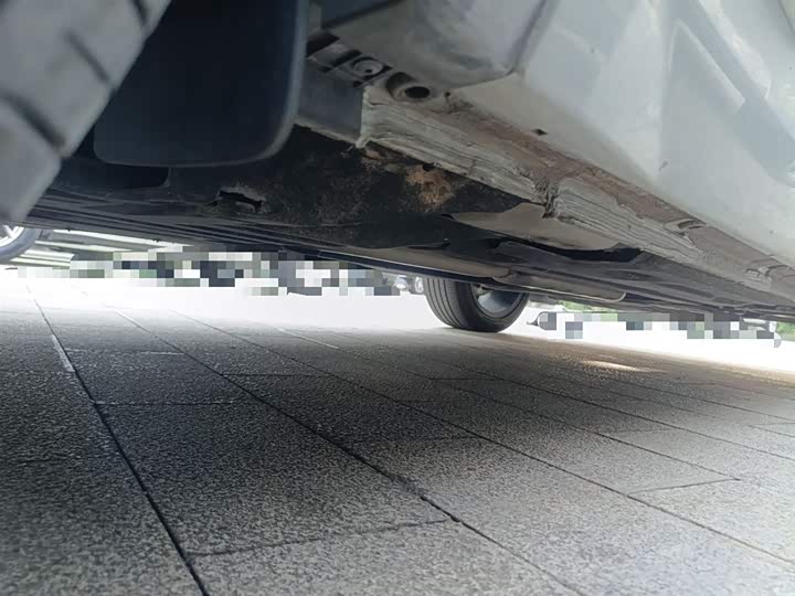 Фото 17 - Geely Monjaro