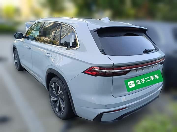 Фото 26 - Geely Monjaro