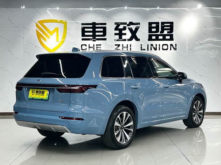 Фото 4 - LiXiang One