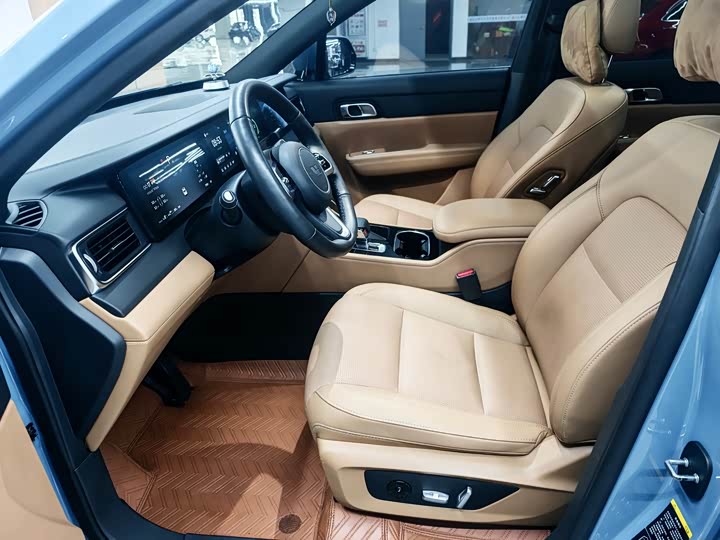 Фото 8 - LiXiang One