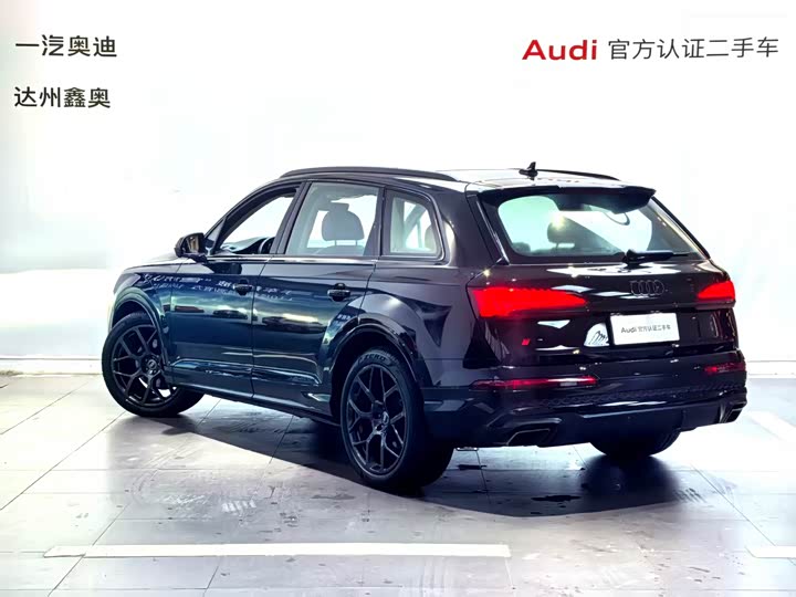 Фото 3 - Audi Q7